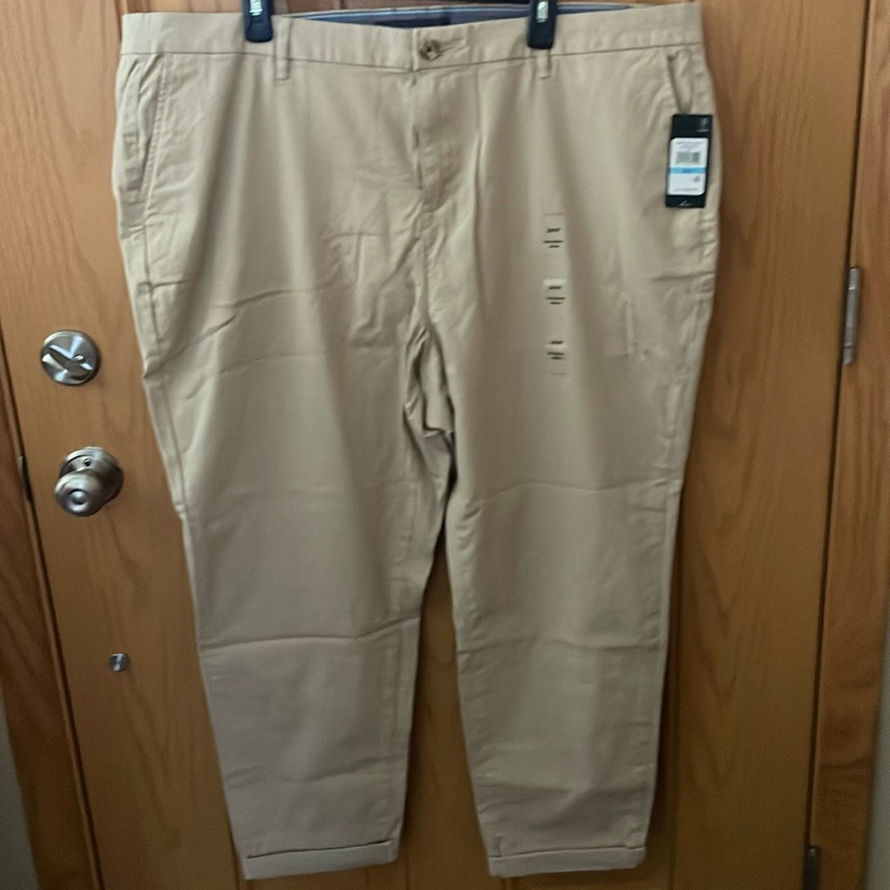 Women’s Tommy Hilfiger Heritage Chino Khaki Pants 20W